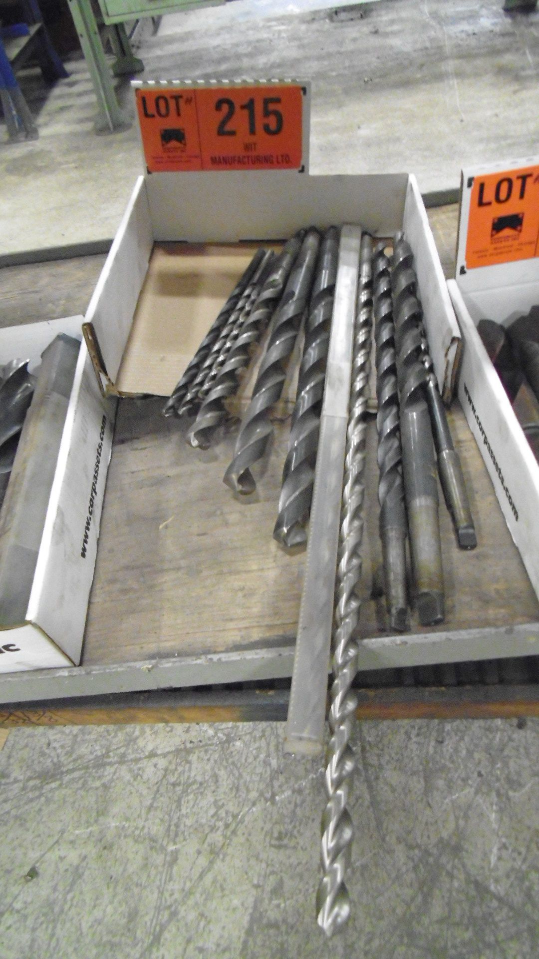 LOT/ TAPER & STRAIGHT SHANK EXTENSION DRILLS (LOCATED IN CAMBRIDGE)