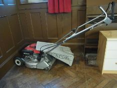 A Honda HR194 petrol driven lawnmower wi