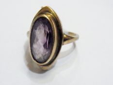 9ct gold and amethyst-coloured stone, ma