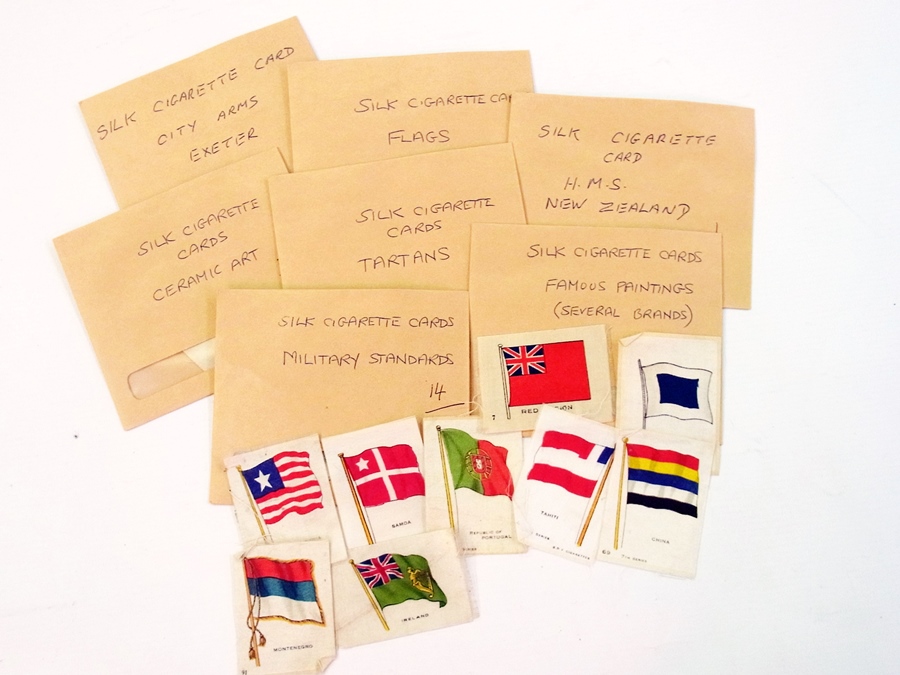 Quantity of loose silk cigarette cards i