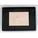Framed signatures of Vivien Leigh and La