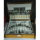 A boxed canteen of bone-handled knives,