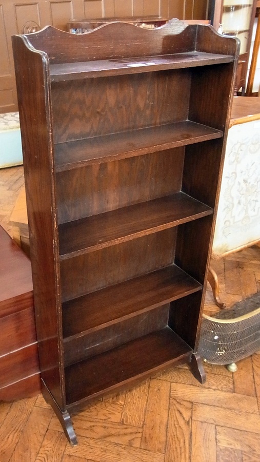20th century oak bookcase of five open s