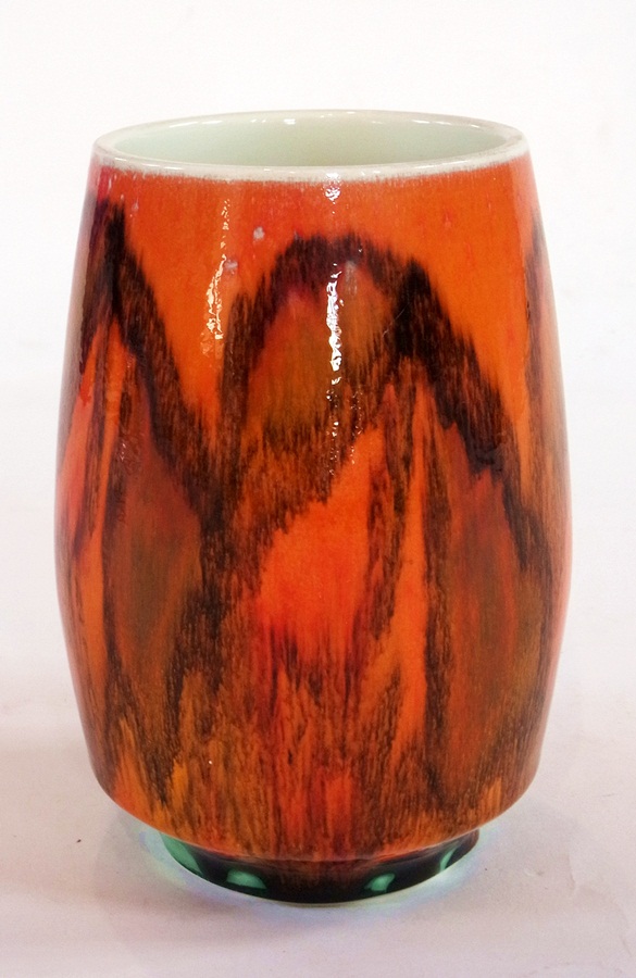 Two Poole Delphis red glazed vases, 10cm - Image 4 of 5