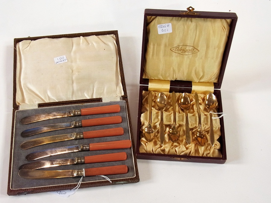 A set of six tea knives with coral-colou - Image 2 of 3