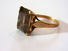 9ct gold and smoky quartz ring set singl