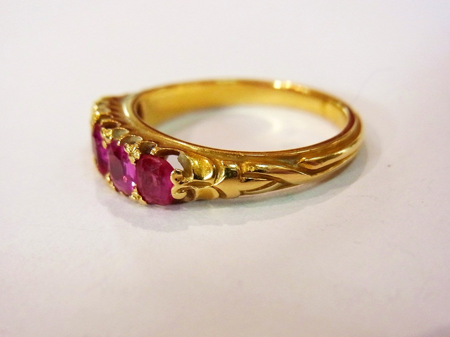 Gold and ruby five-stone ring - Image 2 of 2