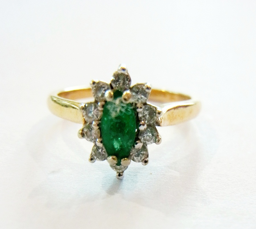 14K gold emerald and diamond suite viz:- - Image 2 of 4
