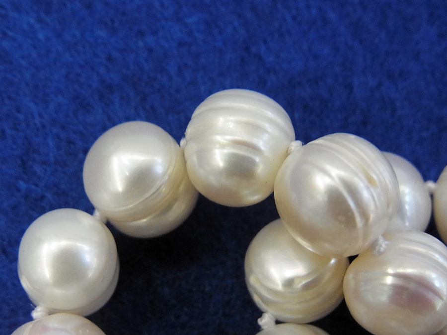 Long string cultured pearls with pair dr - Bild 2 aus 2