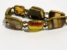 Agate bracelet in gilt metal setting