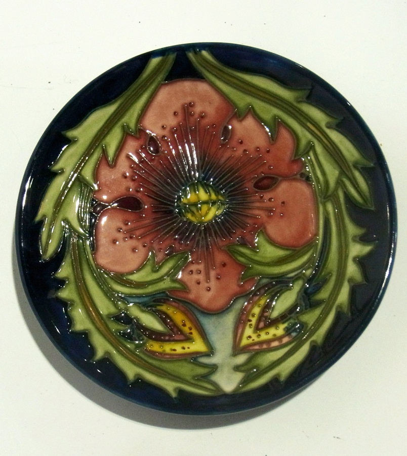 Moorcroft pottery pin tray, floral decor - Image 3 of 4