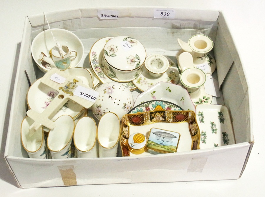 Various Royal Worcester pin dishes, a Gr