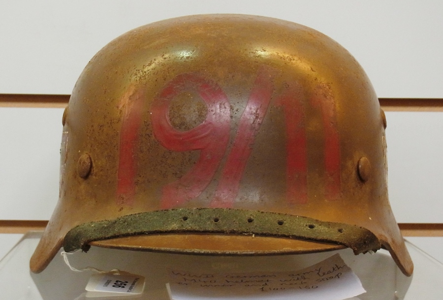 A WWII German army M40 helmet with leath - Image 2 of 2