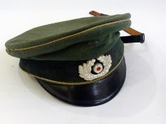 WWII German officer's peaked visor cap,