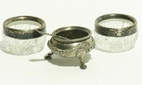 Victorian silver salt cauldron, shaped o