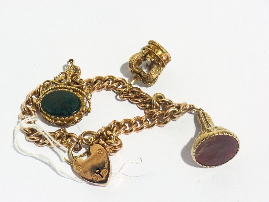 9ct gold charm bracelet, curb link patte