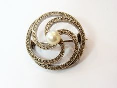 White metal, diamond and pearl whorl bro