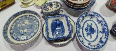 Quantity of 19th century blue and white