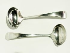 Pair of Old English pattern silver sauce ladles, London 1906, 4oz approx.