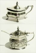 A George V silver mustard pot with blue