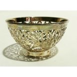 20th century silver bowl of pierced scroll decoration, Sheffield 1998, 2oz approx.