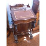 Victorian rosewood shaped front Davenpor
