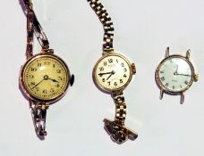 Lady's 9ct gold Avia wristwatch with cir