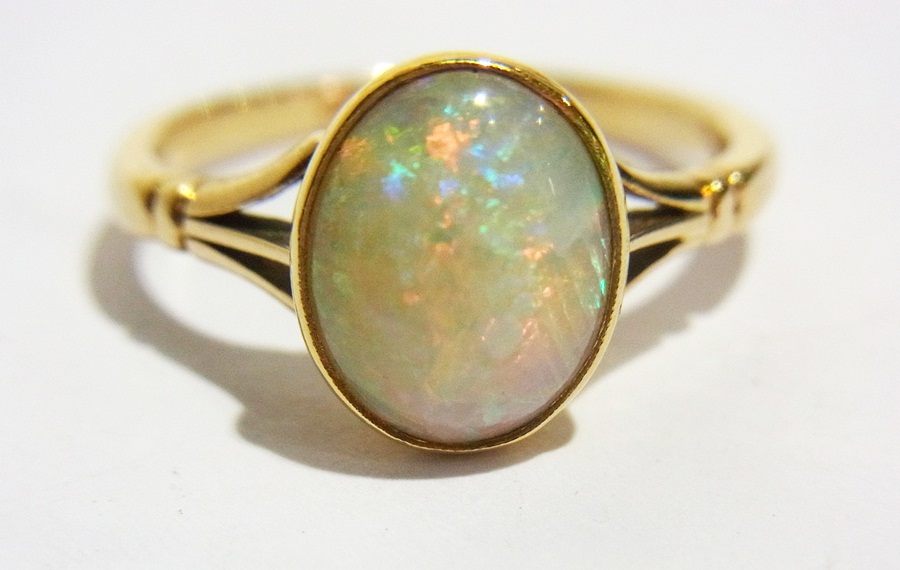 18ct gold opal ring, - Image 2 of 4