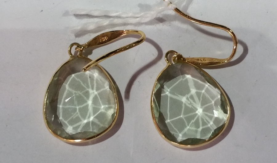 Pair gold-coloured metal and blue stone