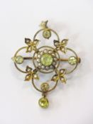 9ct gold peridot and seedpearl pendant,