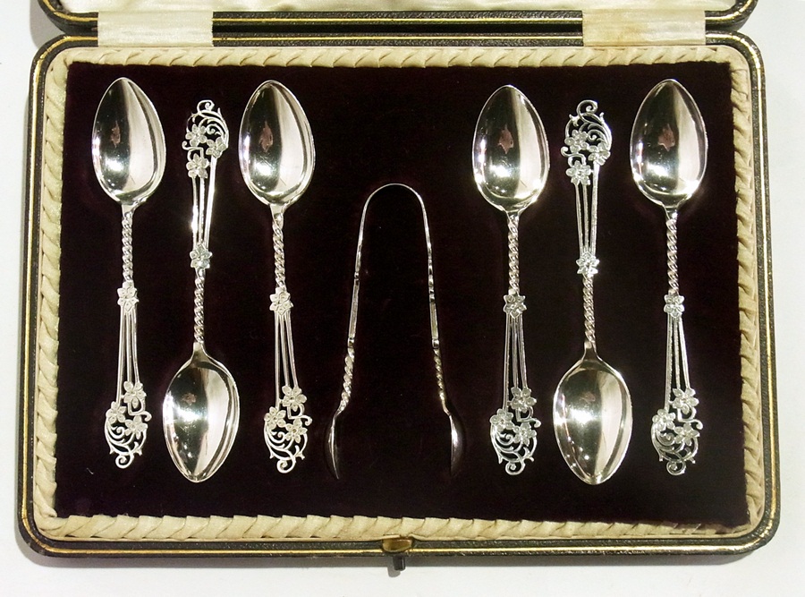 Cased set of Edwardian silver teaspoons