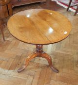 19th century oak circular top tripod table with turned pedestal support, tripod legs,