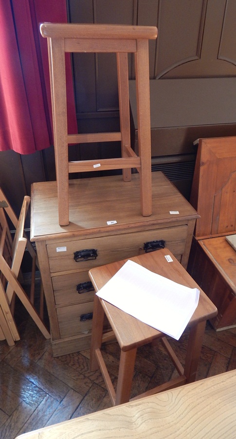 Pair modern hardwood high kitchen stools and walnut chest of three drawers with iron drop handles