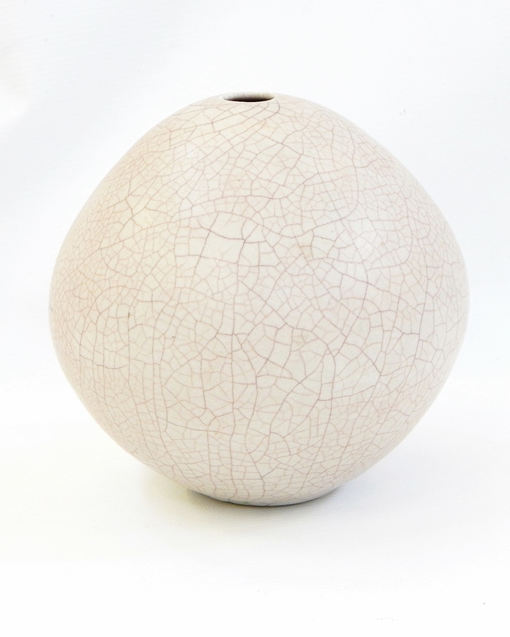 David Leach "Lowerdown" pottery porcelain vase, bulbous, pale pink ground with red crackle finish,