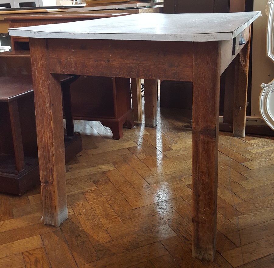 Oak kitchen table with laminate top