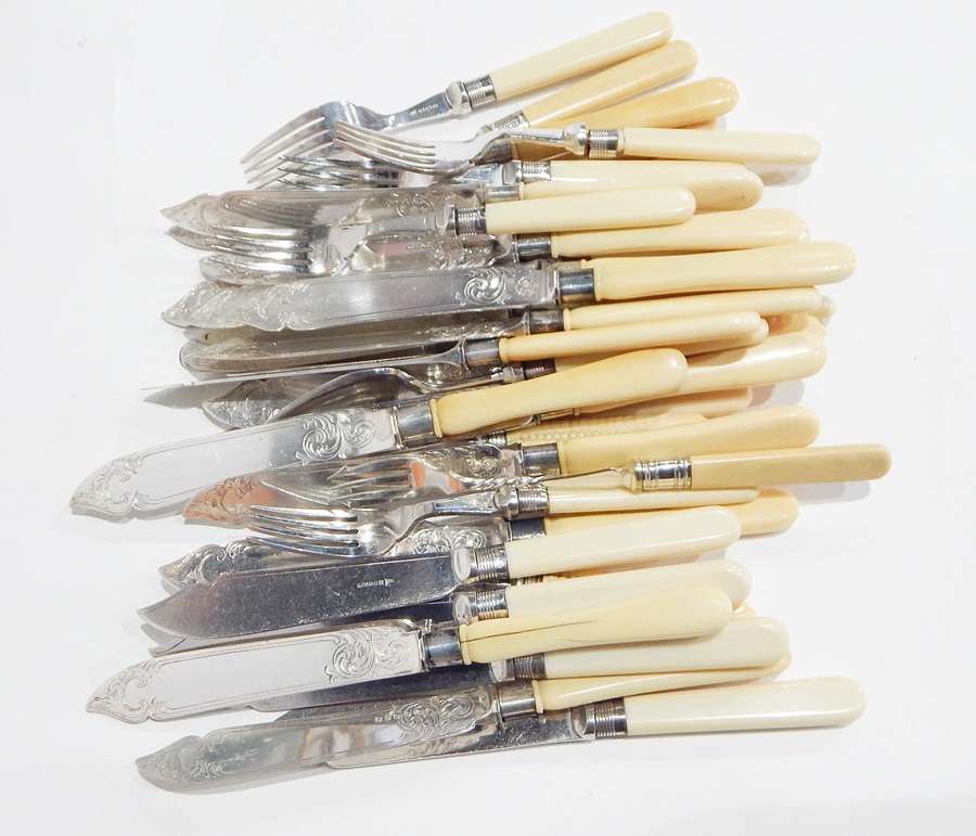 Quantity plated items including teaset, cream handled fish knives and forks, entree dish,