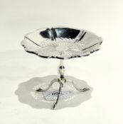 Edwardian silver bonbon dish with petal-shaped borders and open fretwork design,