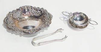 Silver oval bonbon dish with pierced fretwork and floral border, London 1976, 15cm, 3oz approx.