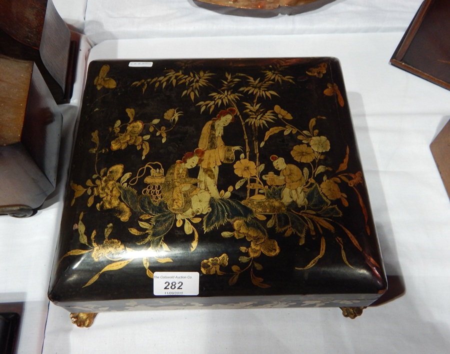 Chinese lacquer games box depicting figures taking tea in a garden, - Image 2 of 4