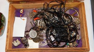 Quantity Gothic and pagan related costume jewellery,