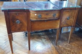 Georgian style mahogany sideboard with plate glass top,