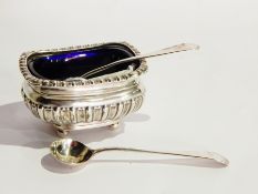 1920's George V mustard pot with two spoons,