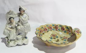 Italian pottery shell-pattern fruit bowl,