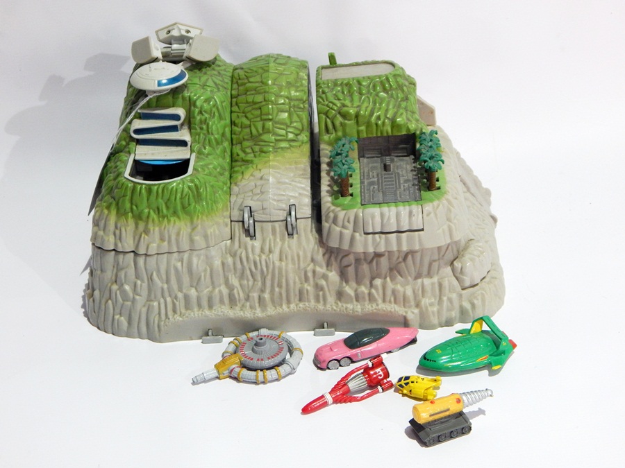 Bandi Tracy Island, Thunderbird 2, 3, 4, 5,