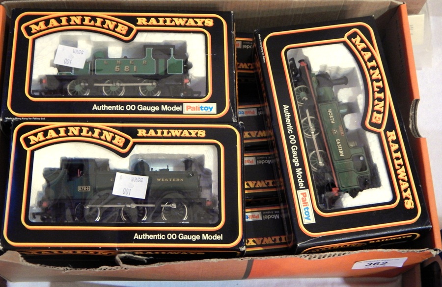 Mainline Railways 'OO' gauge steam engines and rolling stock to include The North Eastern,