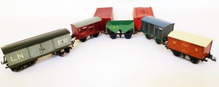 A Hornby 'O' gauge Luggage Van LNER; two No.