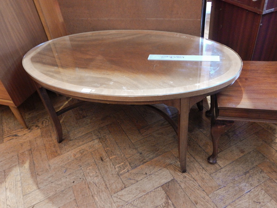 Reproduction Sheraton style oval top coffee table, with loose glass plate top,