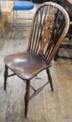 Set of five late Georgian Windsor wheelback hardwood kitchen dining chairs,