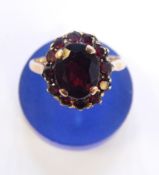 9ct gold and garnet cluster ring,