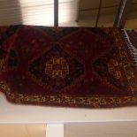 An extreme fine South West Persian Qashgai carpet 280 cm x 200 cm reporting medallion on